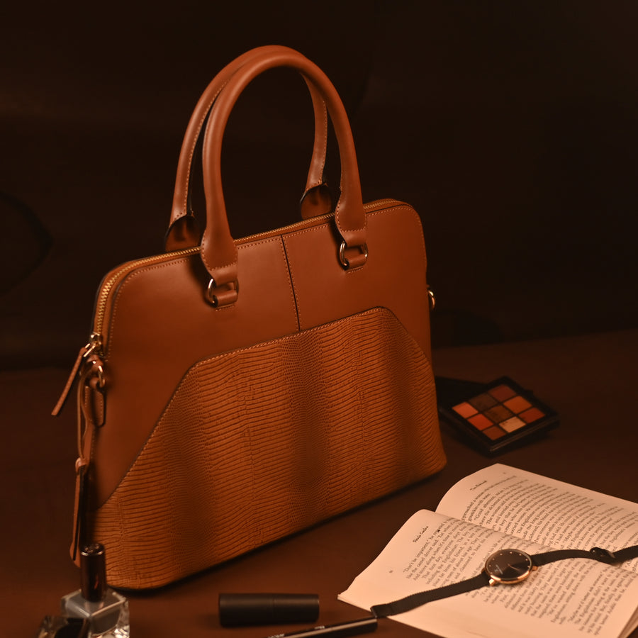 The Classic Handbag (Tan)