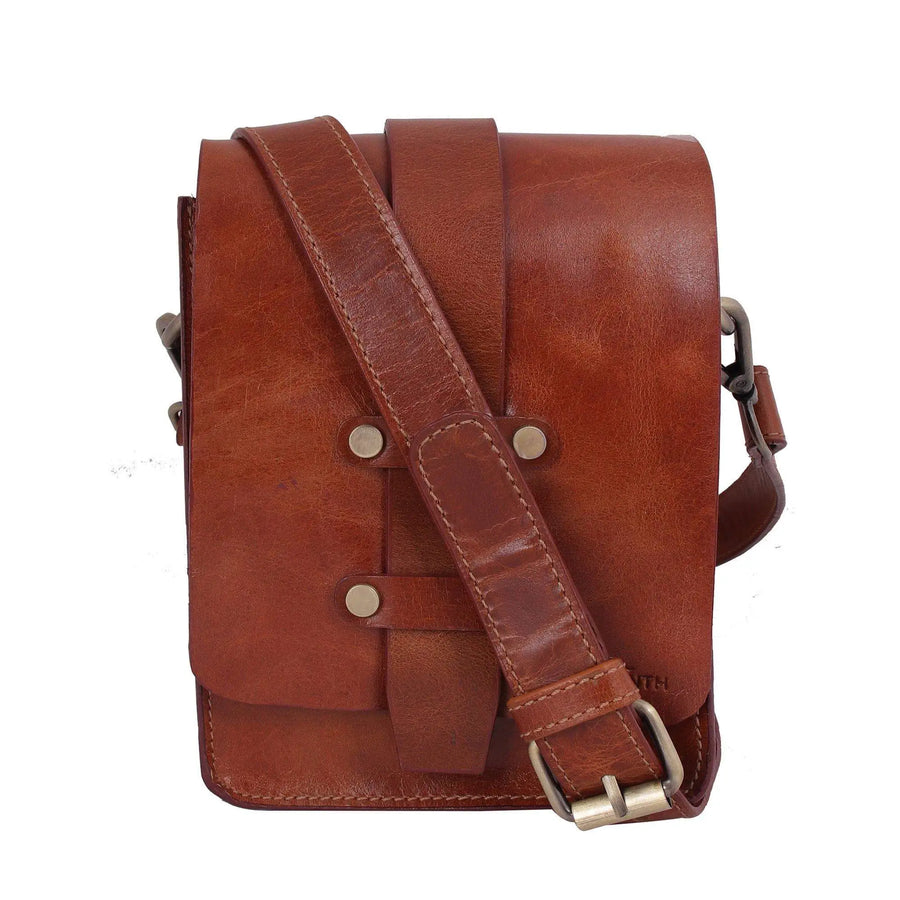 Indie-Sling-Bag-Front-view
