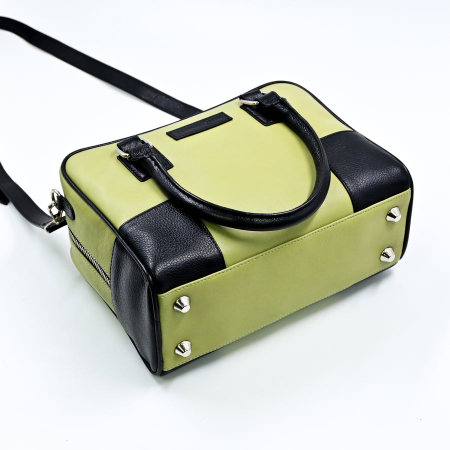 The Compact Handbag (Black-Olive)
